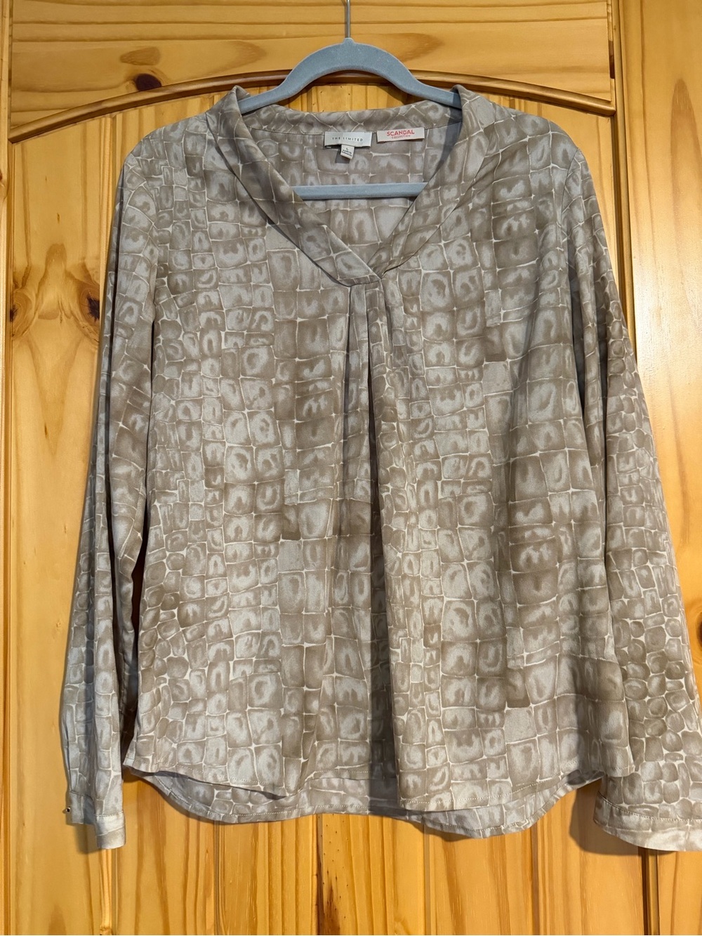 The Limited Scandal Collection Neutral Taupe Patterned V-Neck Blouse